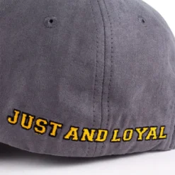 Casquette Unie Blason Poufsouffle -Les 4 Maisons Boutique casquette harry potter poufsouffle 03