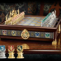 Echiquier Quidditch - Noble Collection - Harry Potter -Les 4 Maisons Boutique echiquier quidditch harry potter jeu echec