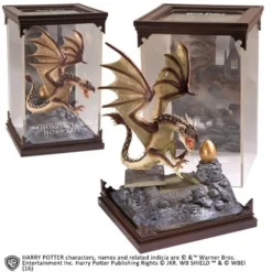 Noble Collection Figurine Dragon Magyar à Pointe - Créatures Magiques - HP -Les 4 Maisons Boutique figurine dragon magyar a pointes harry potter creatures magiques noble collection