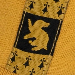 Sweat ENFANT à Capuche Hufflepuff (Poufsouffle) 8 Sweat ENFANT à Capuche Hufflepuff (Poufsouffle) – Image 6