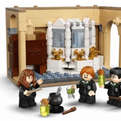 LEGO® Harry Potter™ Poudlard : L’erreur De La Potion Polynectar #76386 13 LEGO® Harry Potter™ Poudlard : L’erreur De La Potion Polynectar #76386 -Les 4 Maisons Boutique lego harry potter erreur potion polynectar 06