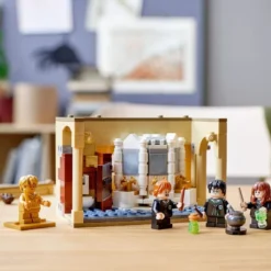 LEGO® Harry Potter™ Poudlard : L’erreur De La Potion Polynectar #76386 18 LEGO® Harry Potter™ Poudlard : L’erreur De La Potion Polynectar #76386 -Les 4 Maisons Boutique lego harry potter erreur potion polynectar 14