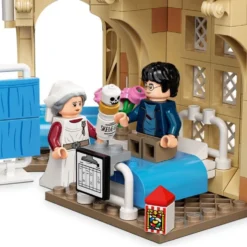 LEGO® Harry Potter - L'infirmerie De Poudlard #76398 -Les 4 Maisons Boutique lego harry potter infirmerie de poudlard 04