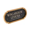 Plaque Sortilège Wingardium Leviosa - Harry Potter 1 Plaque Sortilège Wingardium Leviosa - Harry Potter -Les 4 Maisons Boutique plaque murale wingardium leviosa harry potter1 1